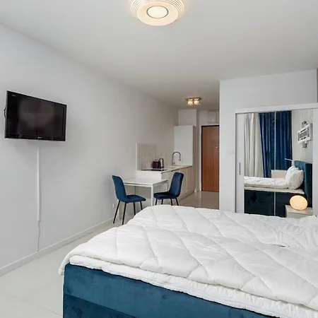 Intelliparts B Apartment *