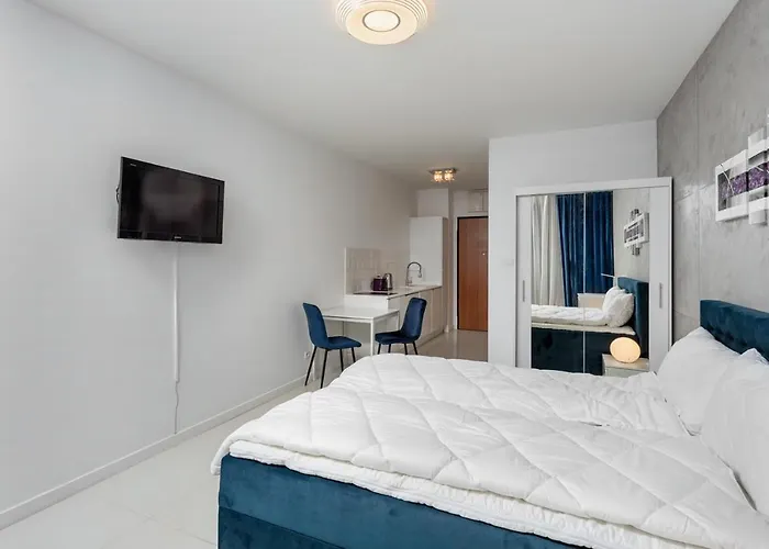 Intelliparts B Апартаменти *